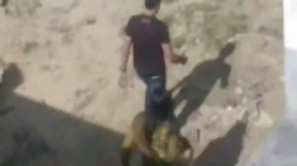 Slutty mamma tog av hennes trosor porn svenska och förförde sin son för sex