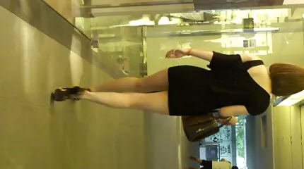 Brunett linda lust porr älskar hård bdsm-porr med bunden och jävla