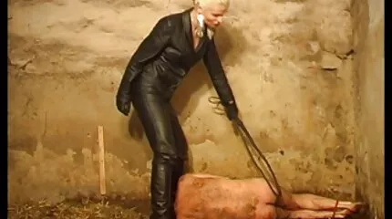 Jävla free porn svensk den vackra grannens fru medan du inte är hemma