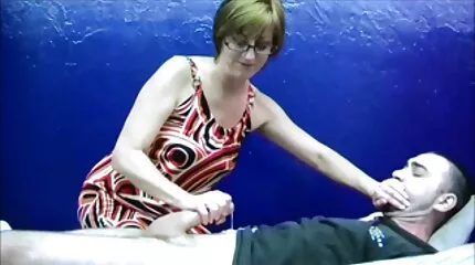 Porr lärare och student har porr video gratis en grupp Trekant