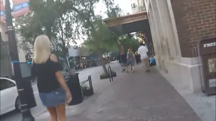 Passionerad blond i svarta strumpor smeker jonna lundell porr hennes kåta fitta med handtag