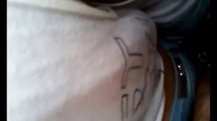 Anime porr tecknad gratisporrvideos där en tjej suger och knullar en kille i badrummet